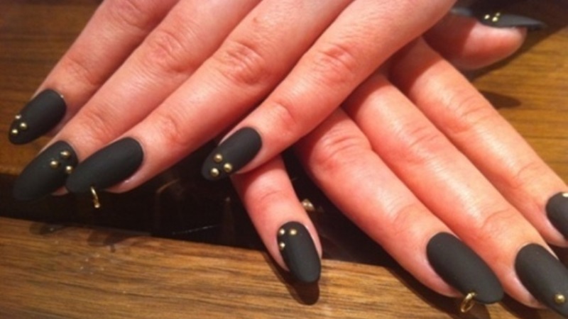 7 Insanely Cool Matte Nail Art Designs Must Catches Eyes